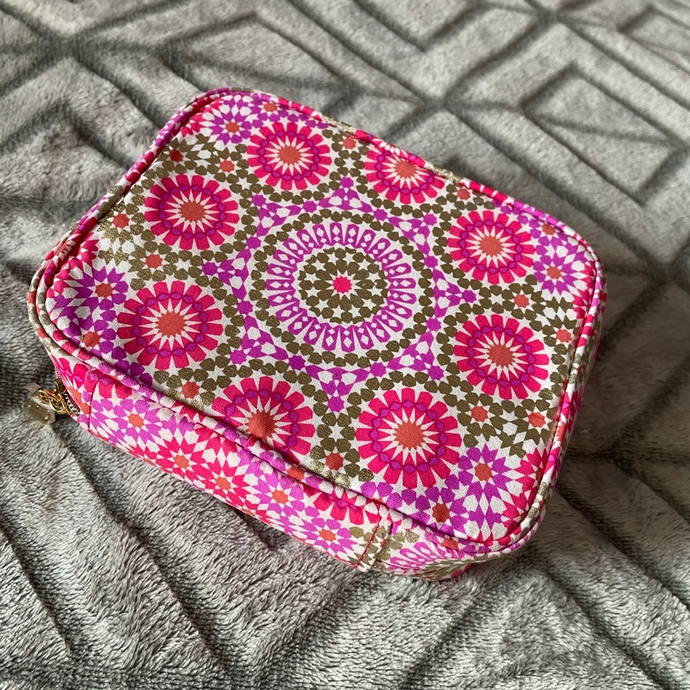 Pink and Purple Estée Lauder Makeup Beauty Bag
